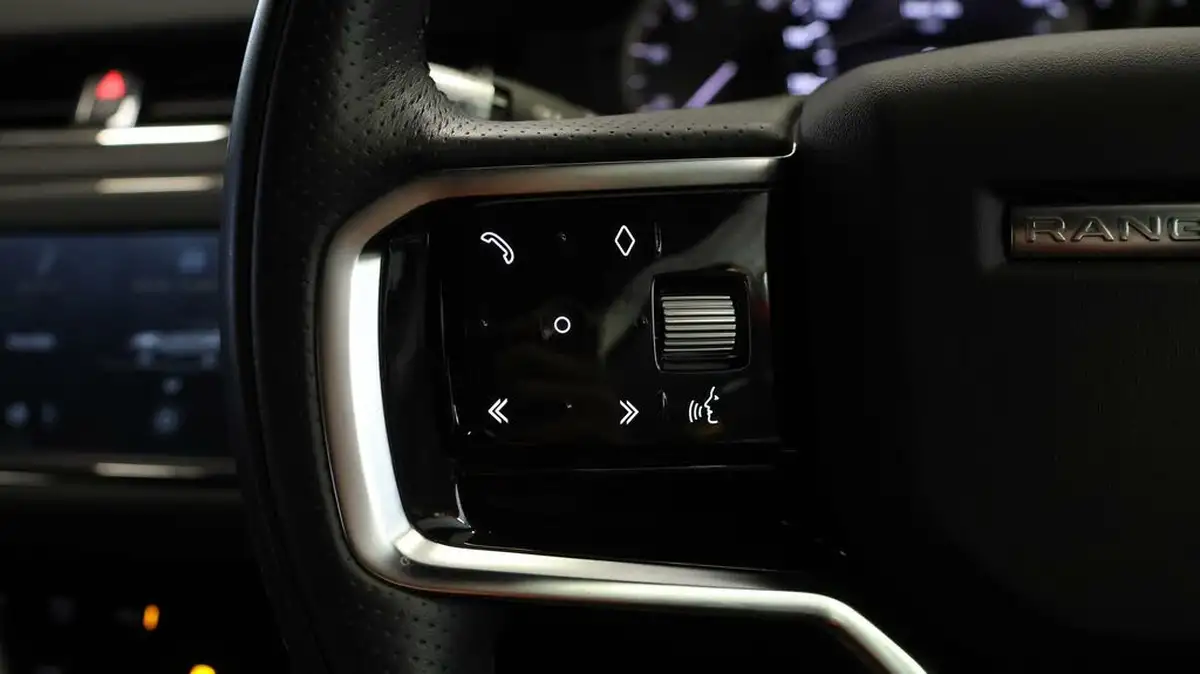 2021-land-rover-range-rover-evoque-20-d165-r-dynamic-big-21