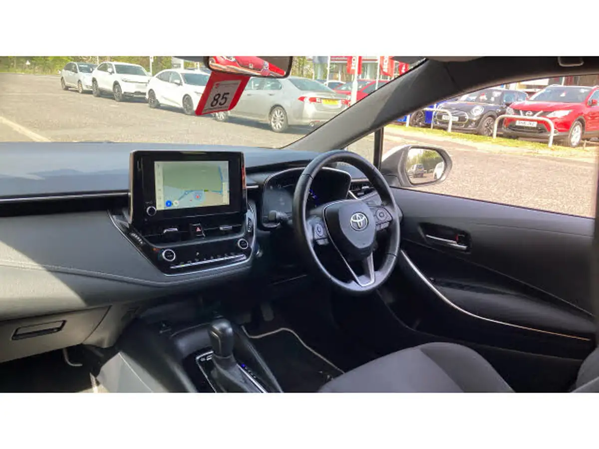 2022-toyota-corolla-18-vvt-i-icon-tech-spare-wheel-touring-sports-5d-big-8