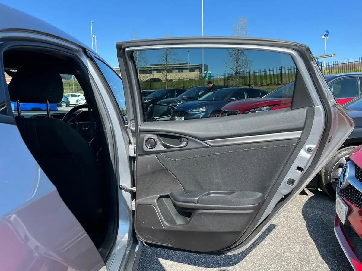 2019-honda-civic-16-i-dtec-sr-hatchback-5d-big-24