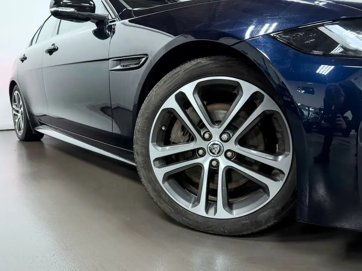 2024-jaguar-xe-20-d200-r-dynamic-s-big-10