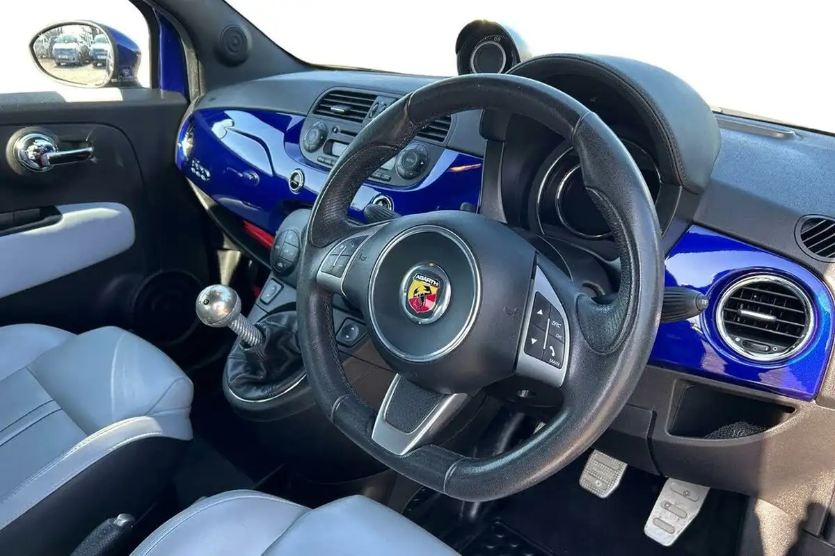 2016-abarth-500-14-tjet-595-turismo-160bhp-big-5