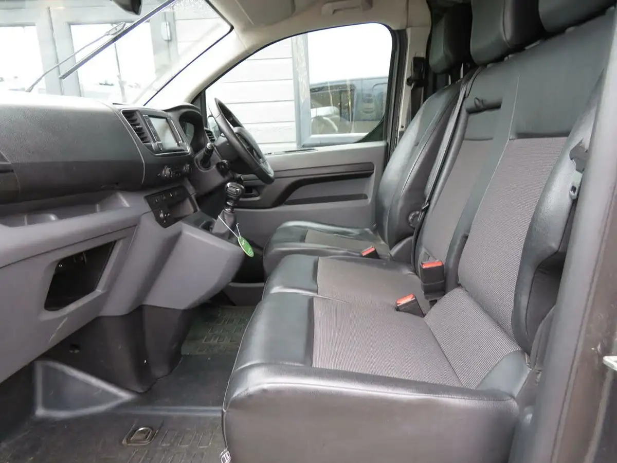 2019-peugeot-expert-20-bluehdi-professional-standard-1400-20bluehdi-eu6-panel-big-36