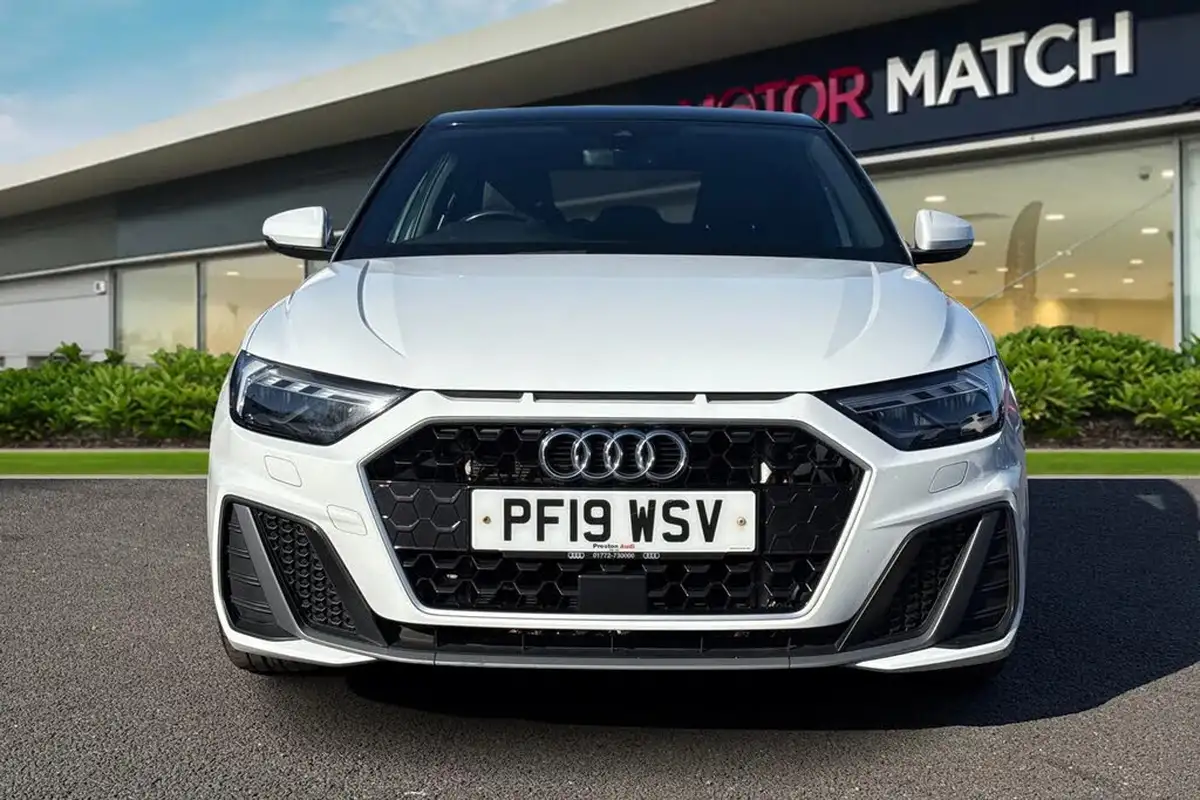 2019-audi-a1-10-30-tfsi-s-line-big-5