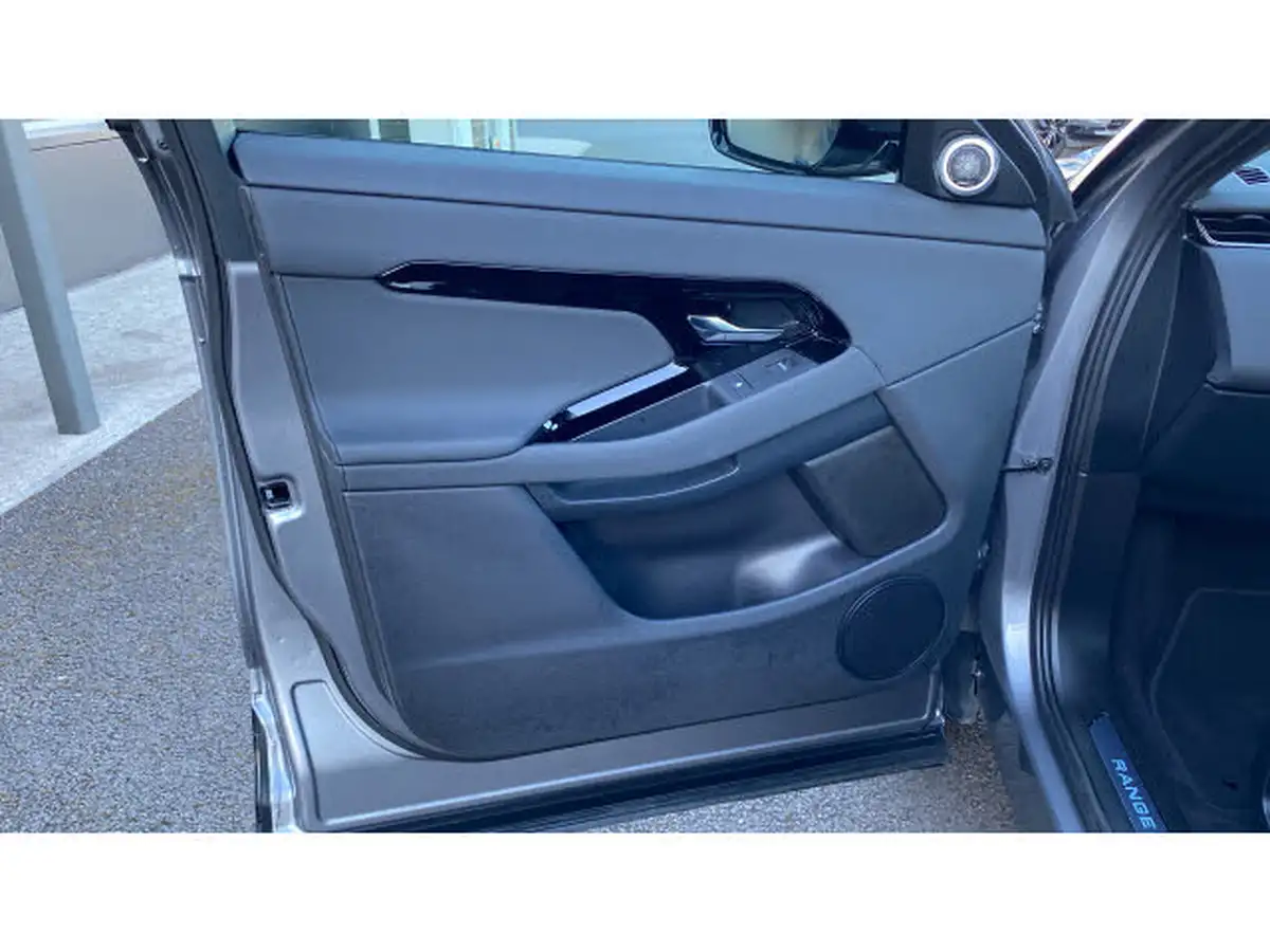 2024-land-rover-range-rover-evoque-15-p300e-dynamic-se-big-45