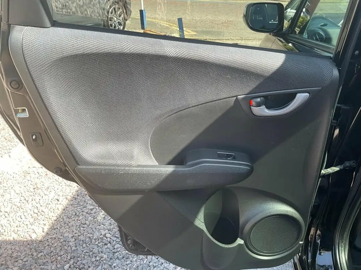 2010-honda-jazz-14-ex-big-32