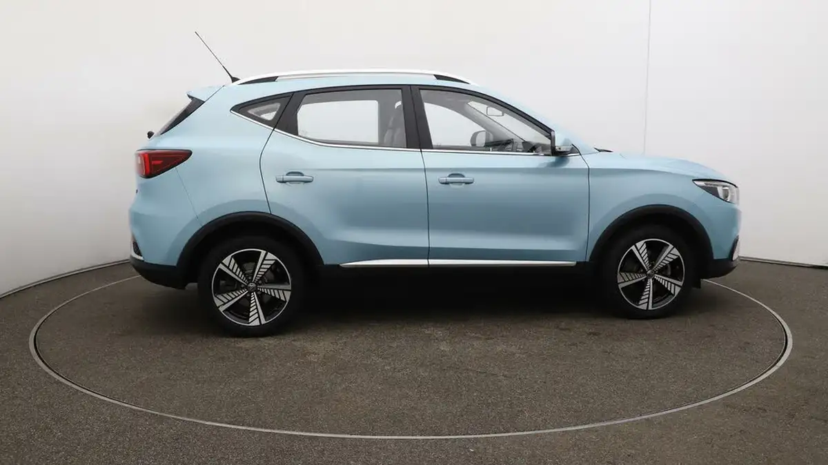 2021-mg-zs-suv-e-exclusive-ev-big-7