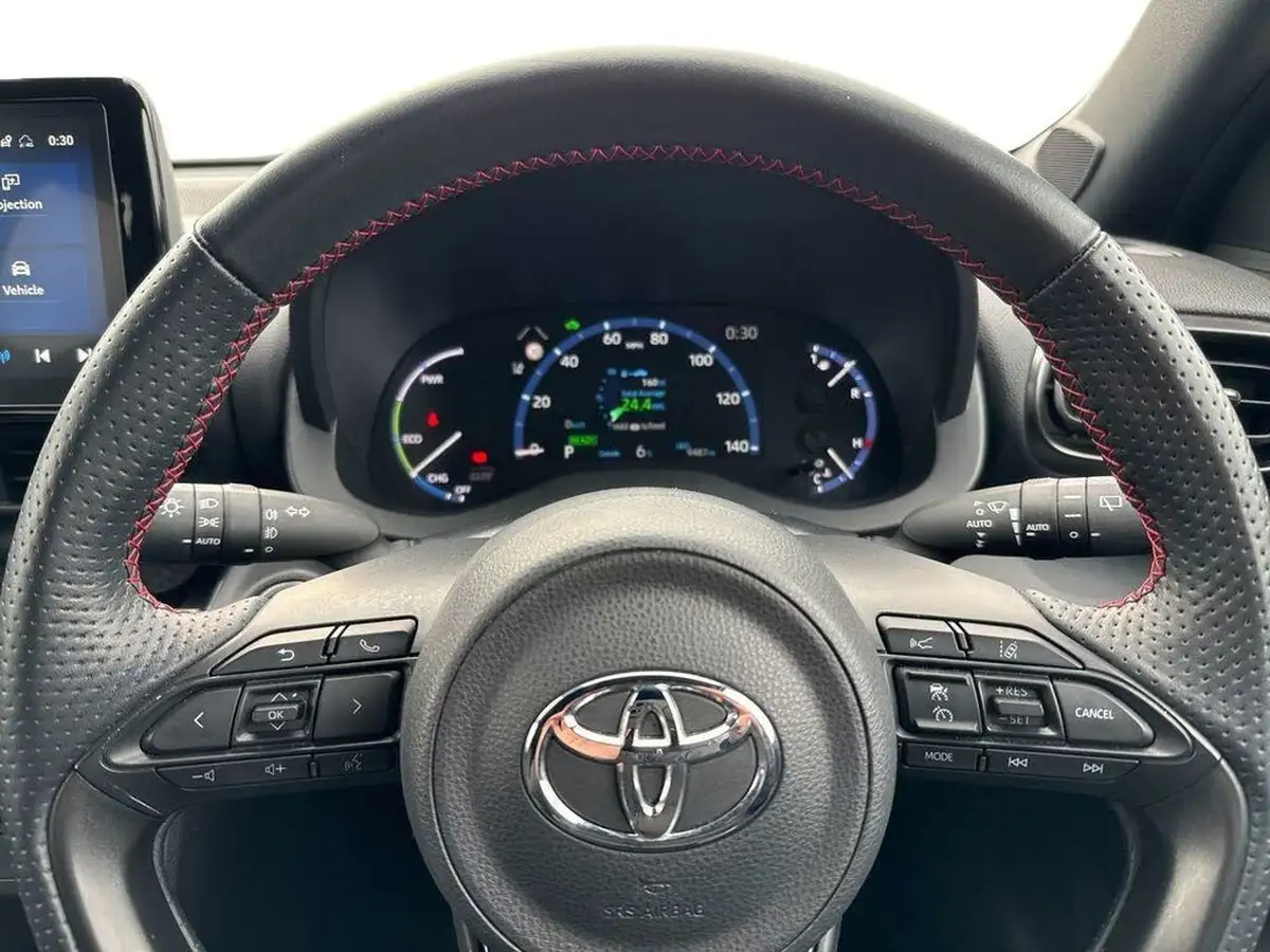 2023-toyota-yaris-cross-15-vvt-i-gr-sport-big-14
