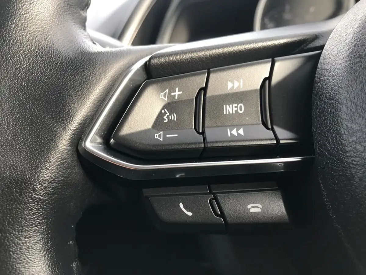 2022-mazda-mazda2-15-e-skyactiv-g-sport-big-17