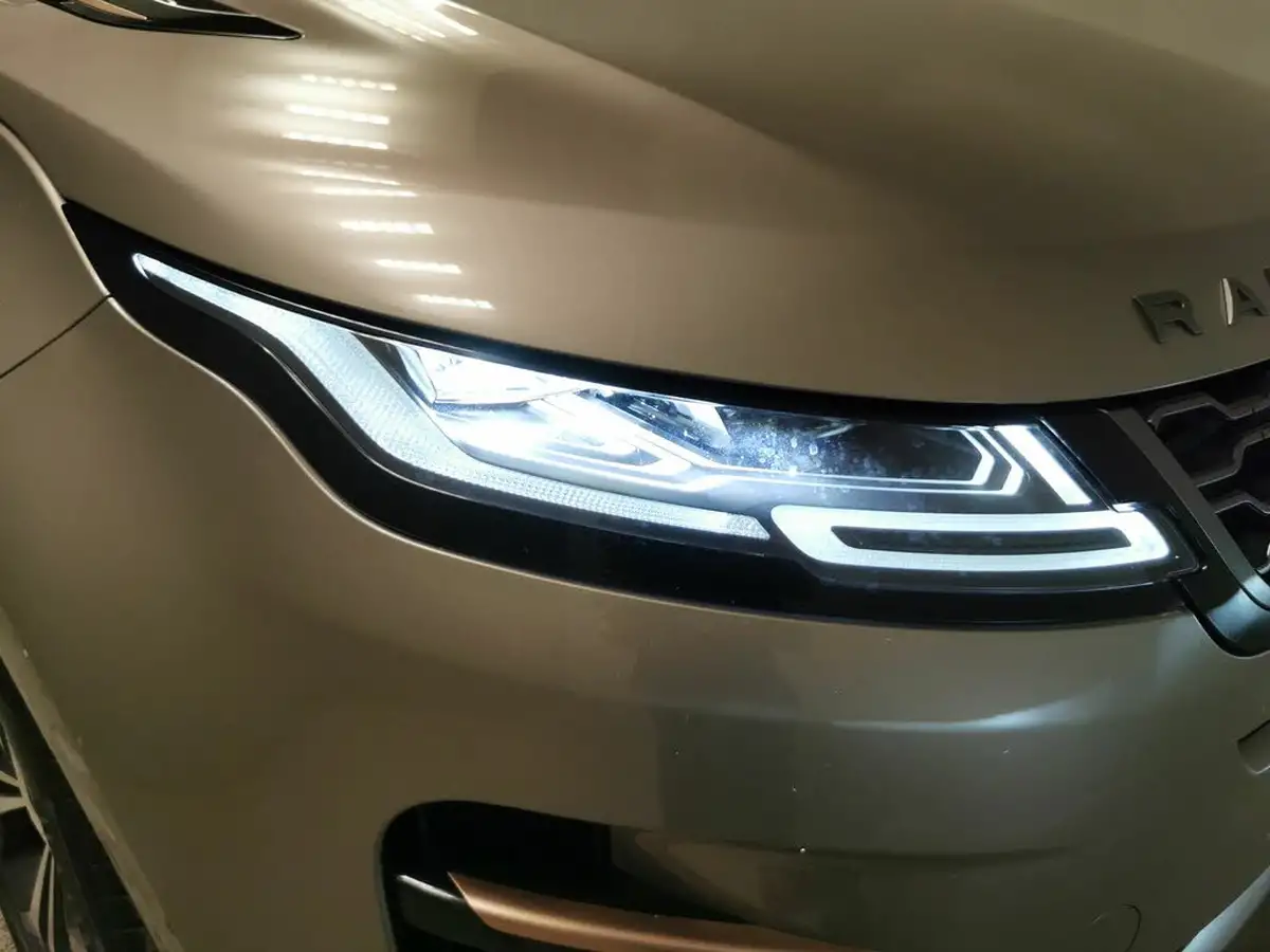 2022-land-rover-range-rover-evoque-15-p300e-r-dynamic-hse-big-5