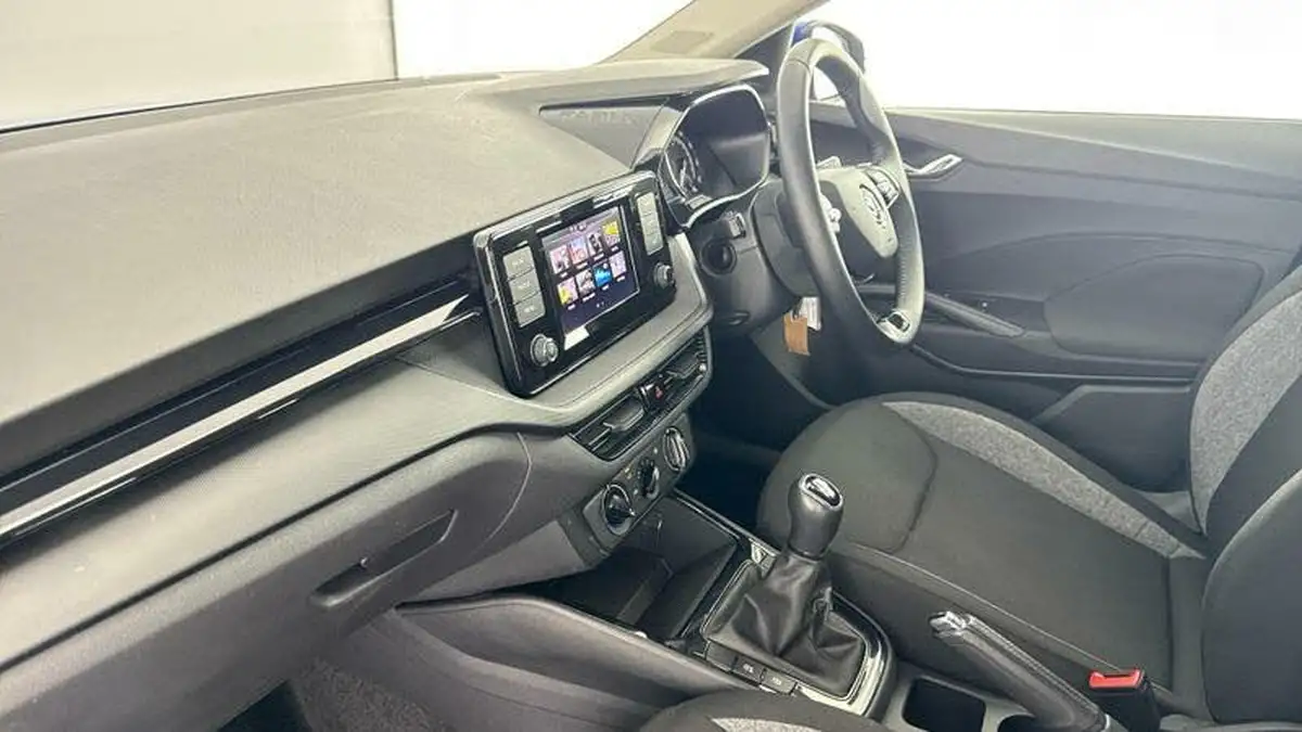 2022-skoda-fabia-10-tsi-se-comfort-95ps-big-1