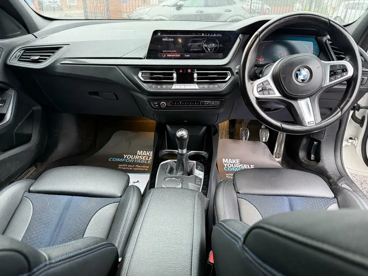2022-bmw-1-series-15-118i-m-sport-lcp-big-6