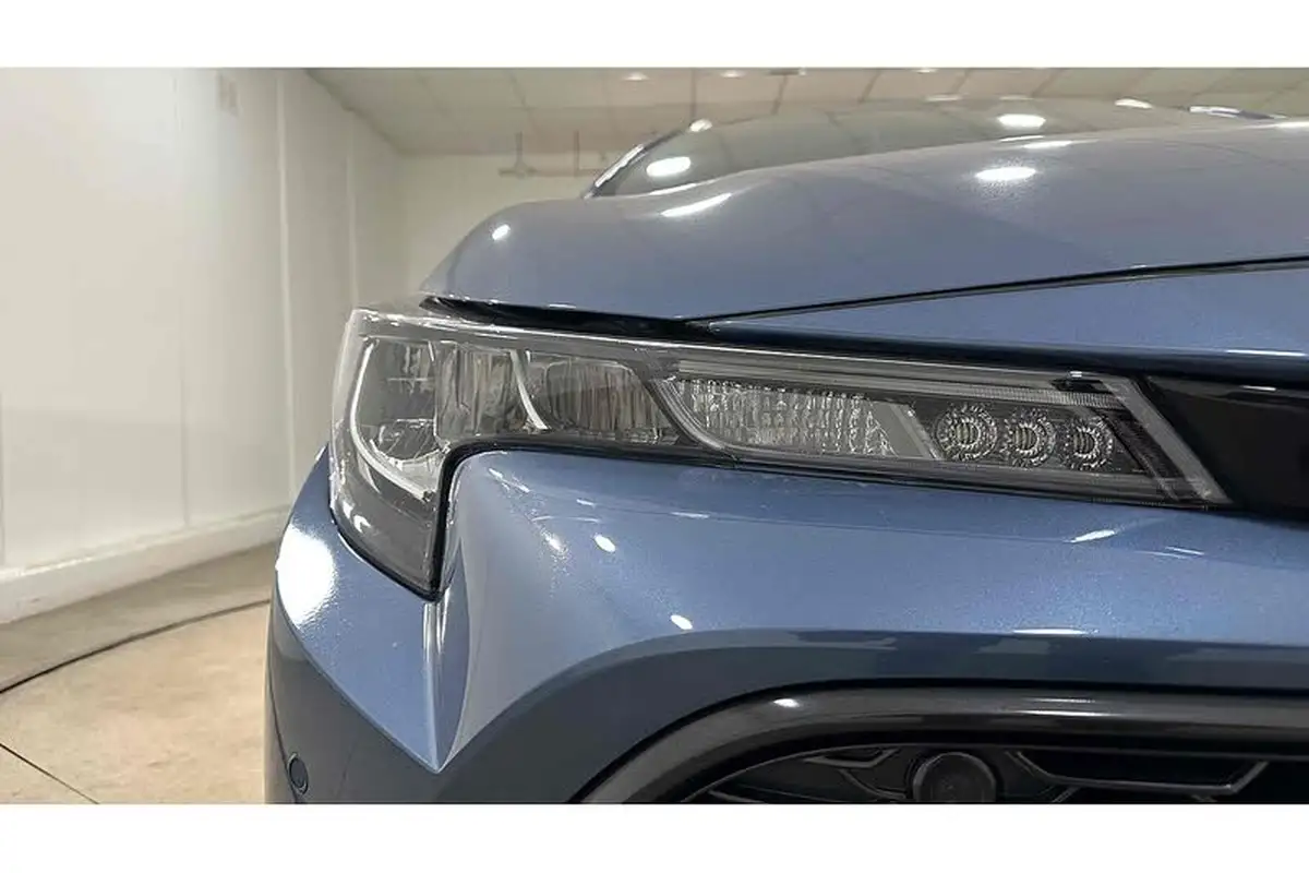 2021-toyota-corolla-18-vvt-i-design-trk-touring-sports-5d-big-13