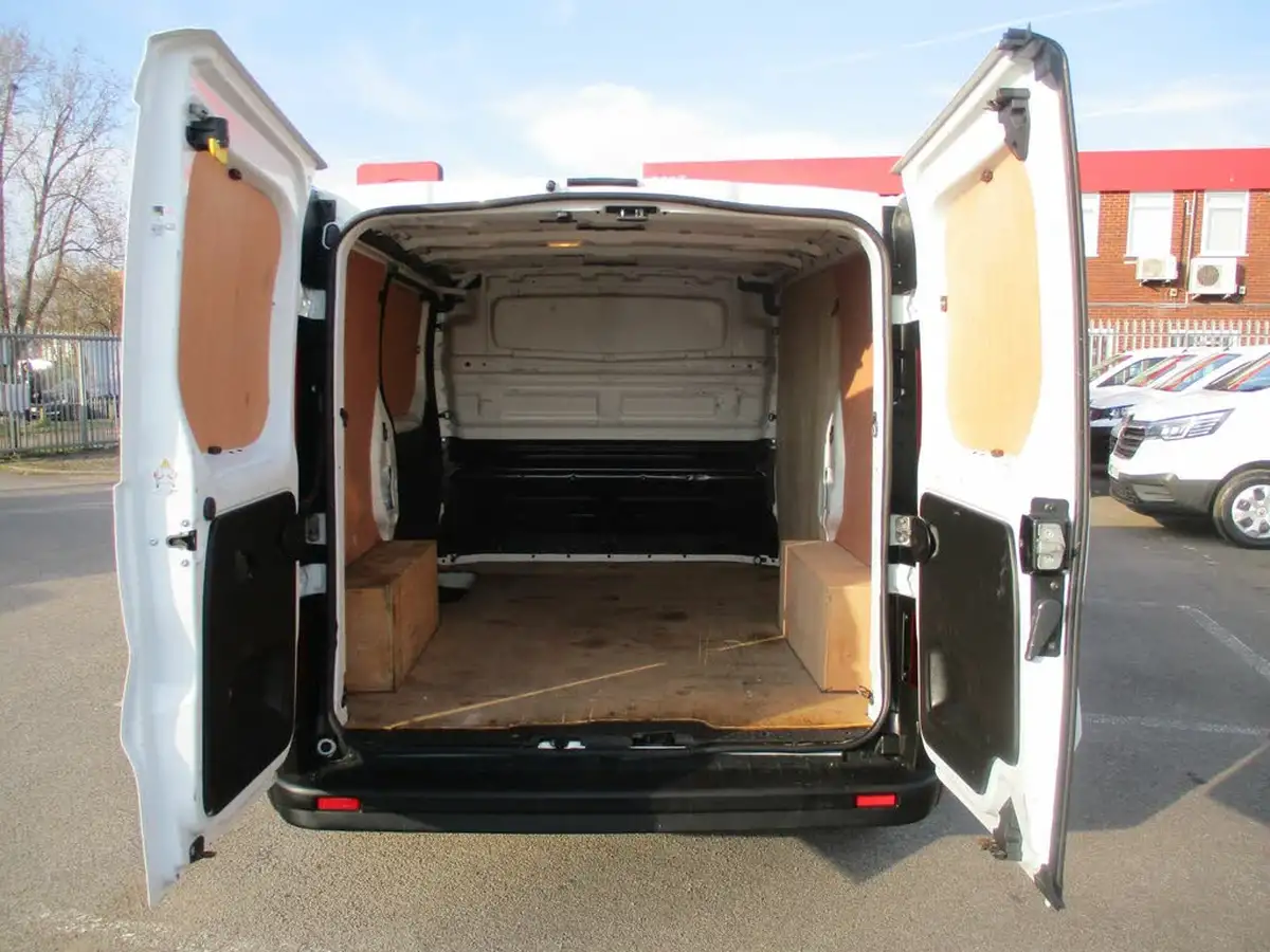 2022-renault-trafic-20dci-sl28-150-business-big-21