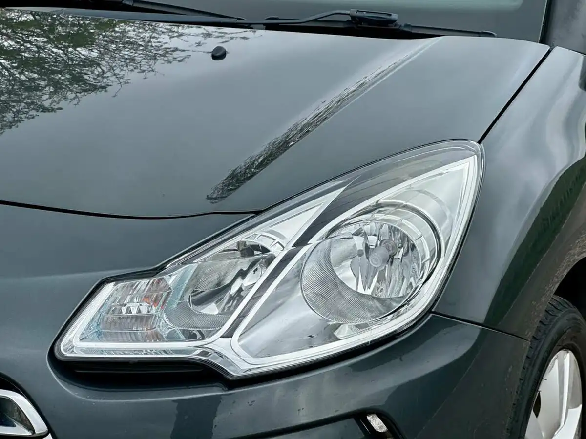 2014-citroen-ds3-16td-dstyle-big-15