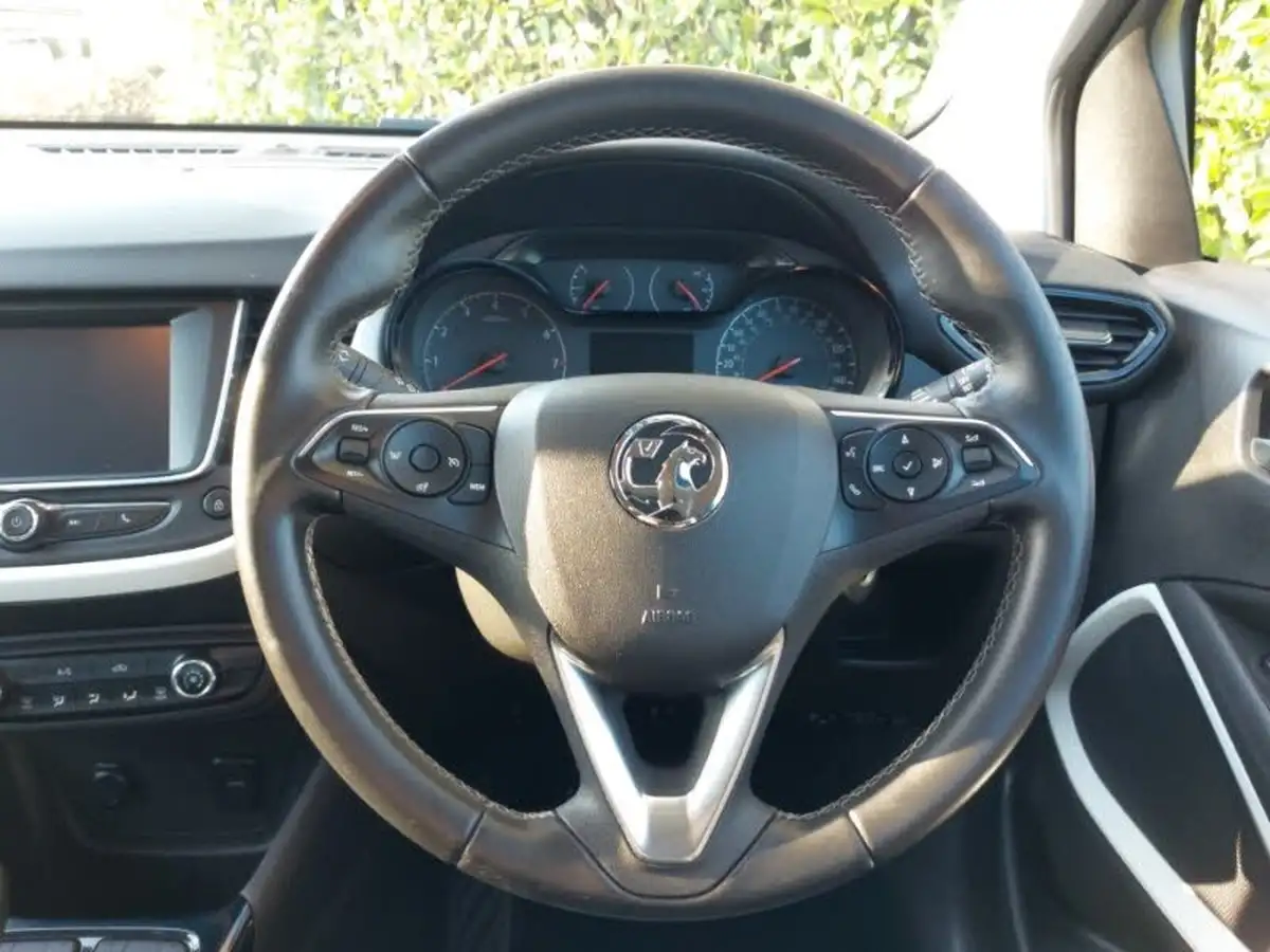 2020-vauxhall-crossland-x-12i-griffin-big-6