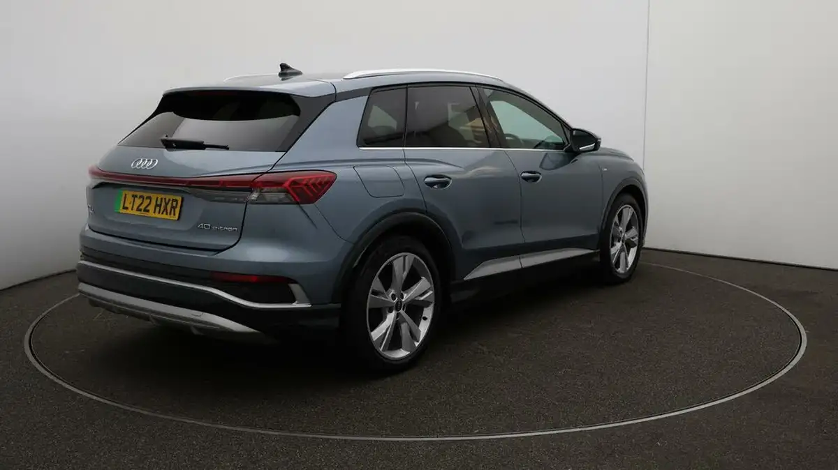 2022-audi-q4-e-tron-40e-s-line-station-wagon-big-7