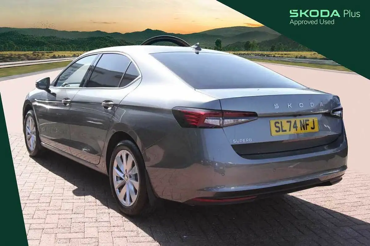 2024-skoda-superb-15-tsi-e-tec-se-technology-hatchback-big-2