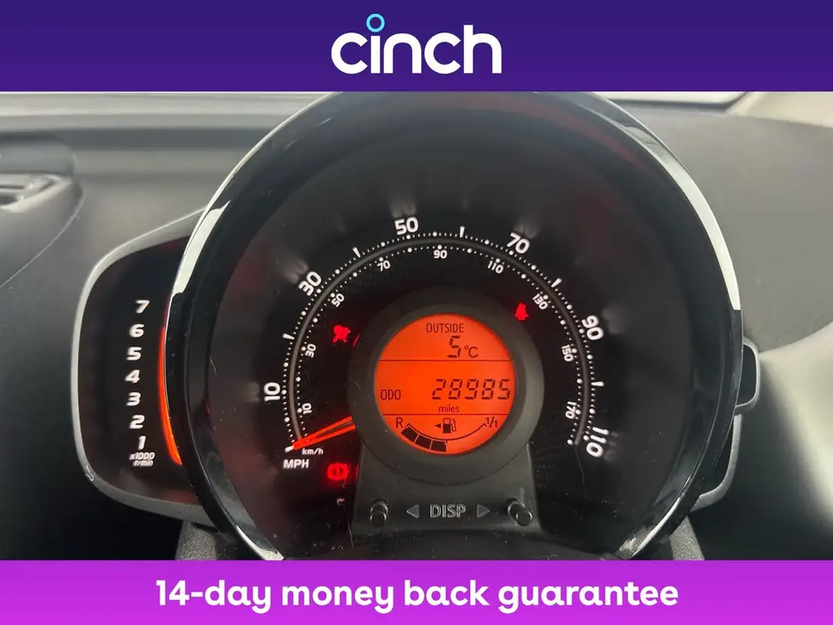 2019-toyota-aygo-10-vvt-i-x-play-big-12