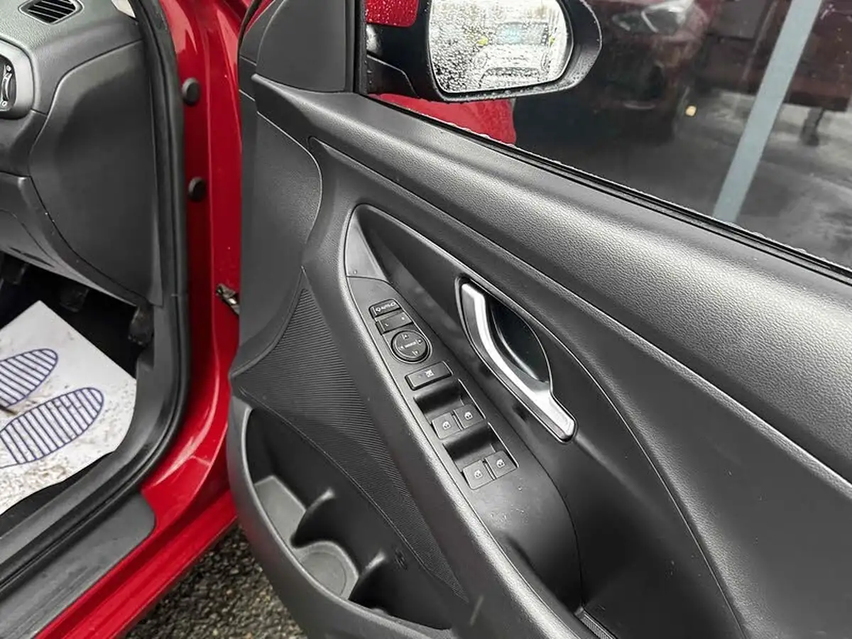 2023-hyundai-i30-10-t-gdi-se-connect-hatchback-big-20