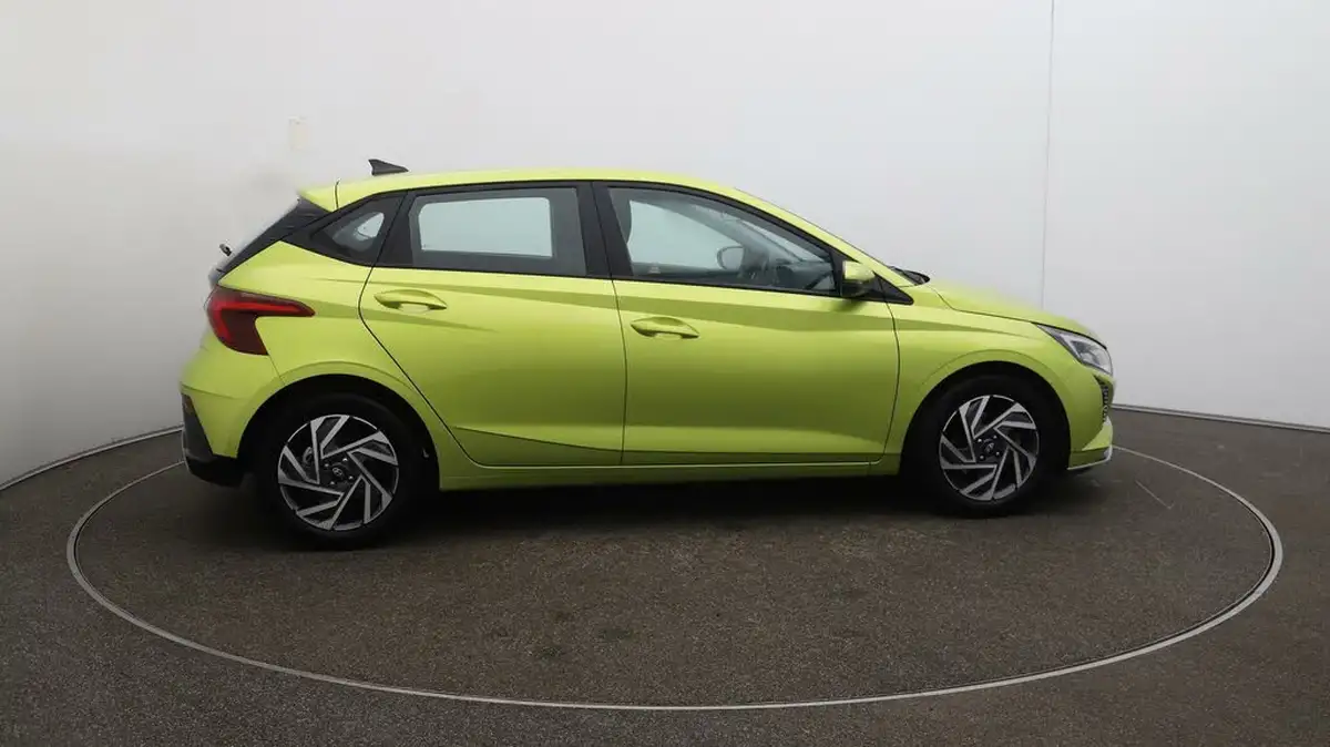 2024-hyundai-i20-10-t-gdi-advance-big-8