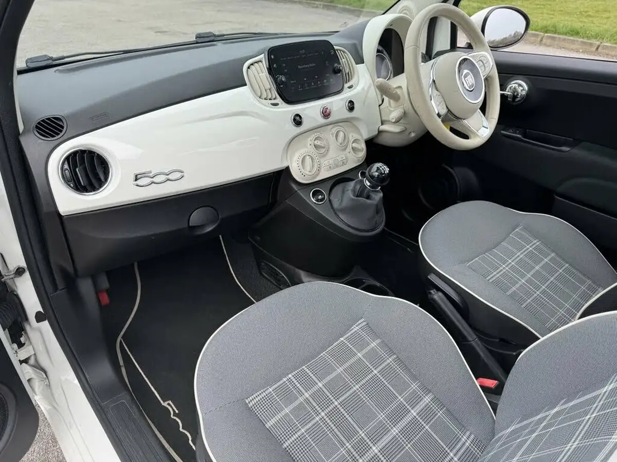 2020-fiat-500-10-lounge-big-18