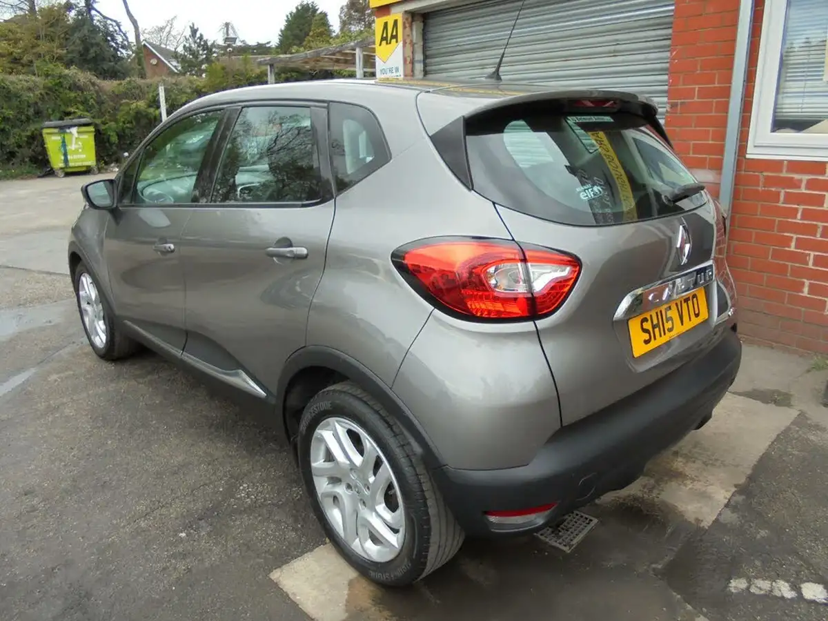 2015-renault-captur-15dci-dynamique-90bhp-energyss-big-10