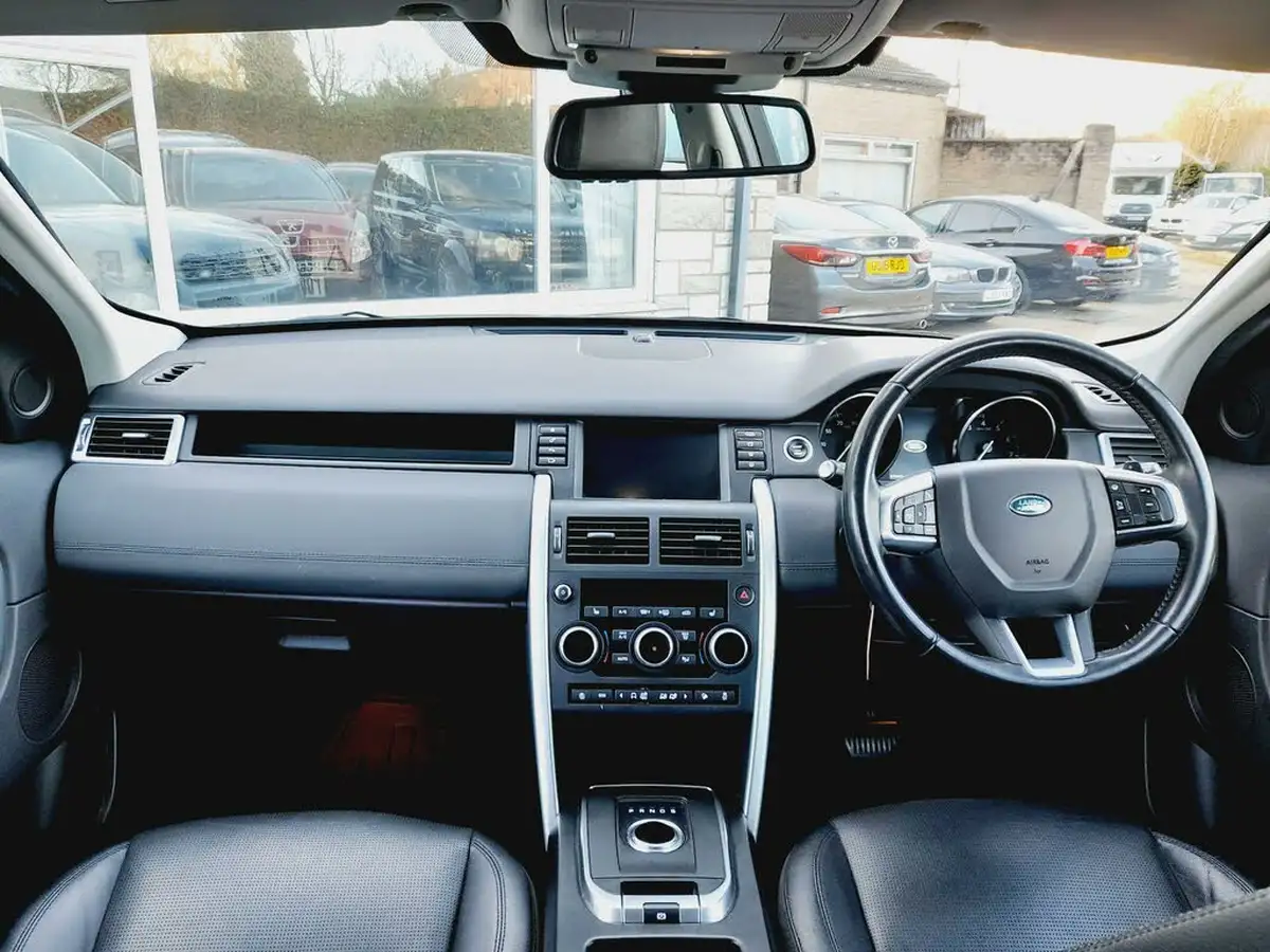 2018-land-rover-discovery-sport-20-si4-se-tech-big-19