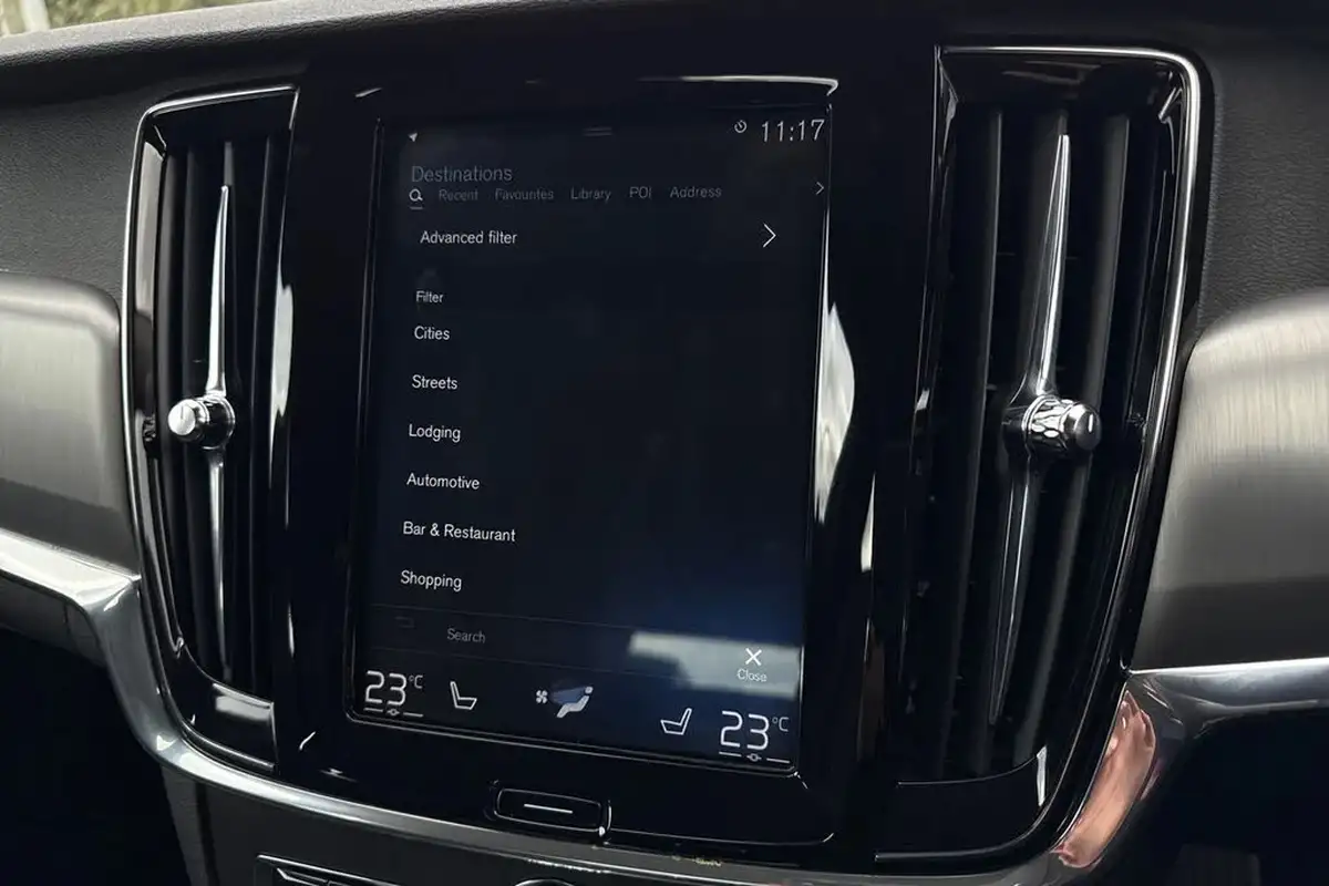 2019-volvo-v90-20-t4-momentum-pro-big-46