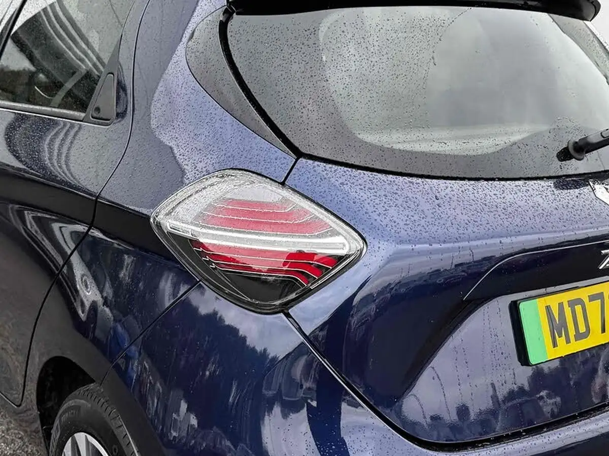2022-renault-zoe-e-gt-line-big-20