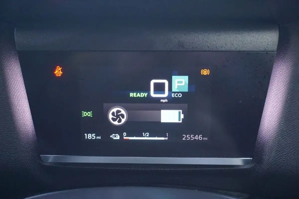 2022-citroen-c4-e-shine-plus-big-23