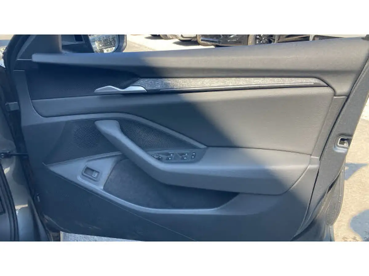 2024-skoda-superb-20tdi-se-l-150ps-scr-estate-dsg-big-18