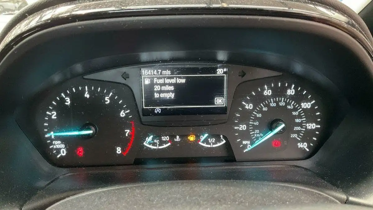 2018-ford-fiesta-10t-zetec-5d-big-9