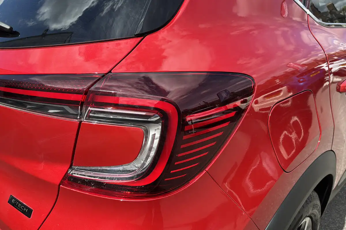 2024-renault-captur-16-techno-145ps-full-big-24