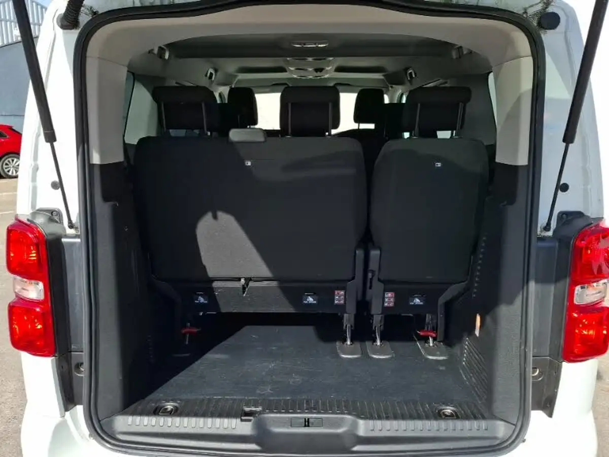 2021-toyota-proace-verso-15d-shuttle-l1-big-7