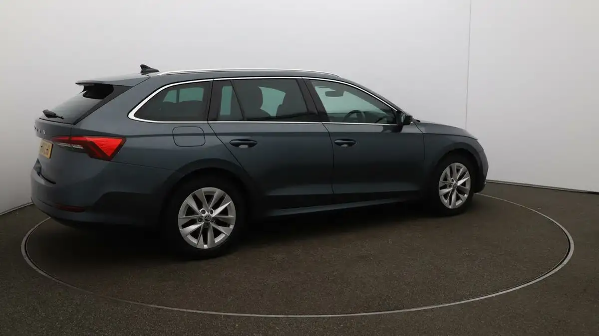 2021-skoda-octavia-15-tsi-se-l-estate-big-43