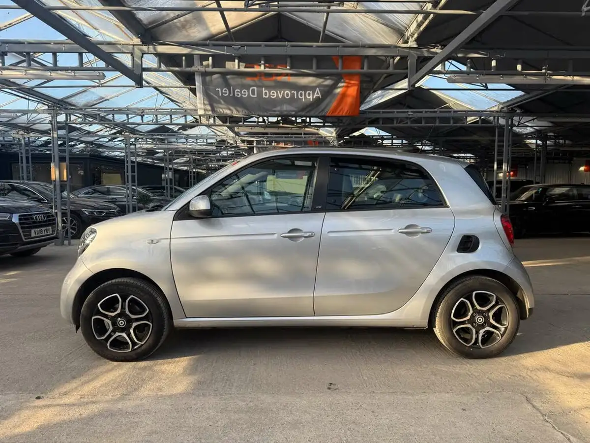 2015-smart-forfour-09-night-sky-prime-premiumss-big-12