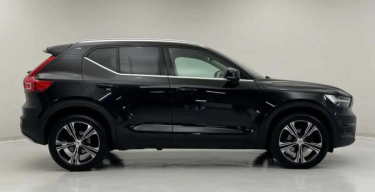 2021-volvo-xc40-15-t3-inscription-pro-163bhp-geartronic-big-3