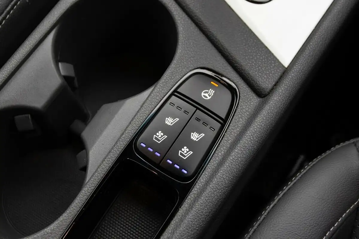 2017-kia-niro-16-gdi-first-edition-big-35