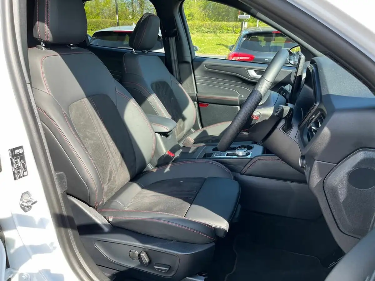 2024-ford-kuga-25t-st-line-243ps-phev-big-23