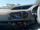 2017-toyota-yaris-15-vvt-i-icon-navi-hybrid-small-37