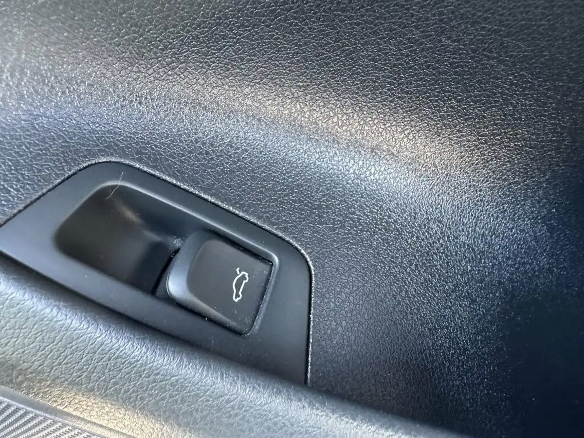 2018-audi-q3-20-tdi-s-line-edition-big-42