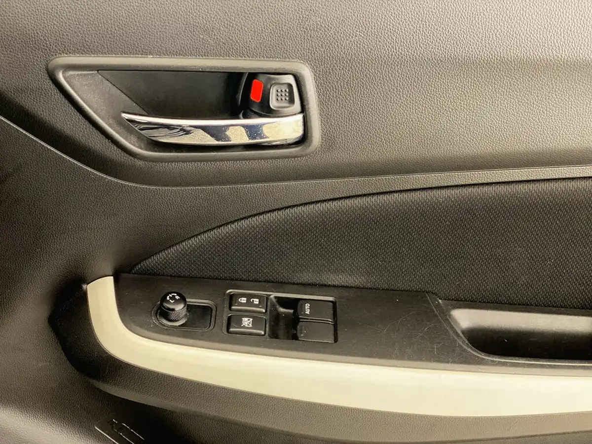 2021-suzuki-swift-12-dualjet-sz-l-big-12