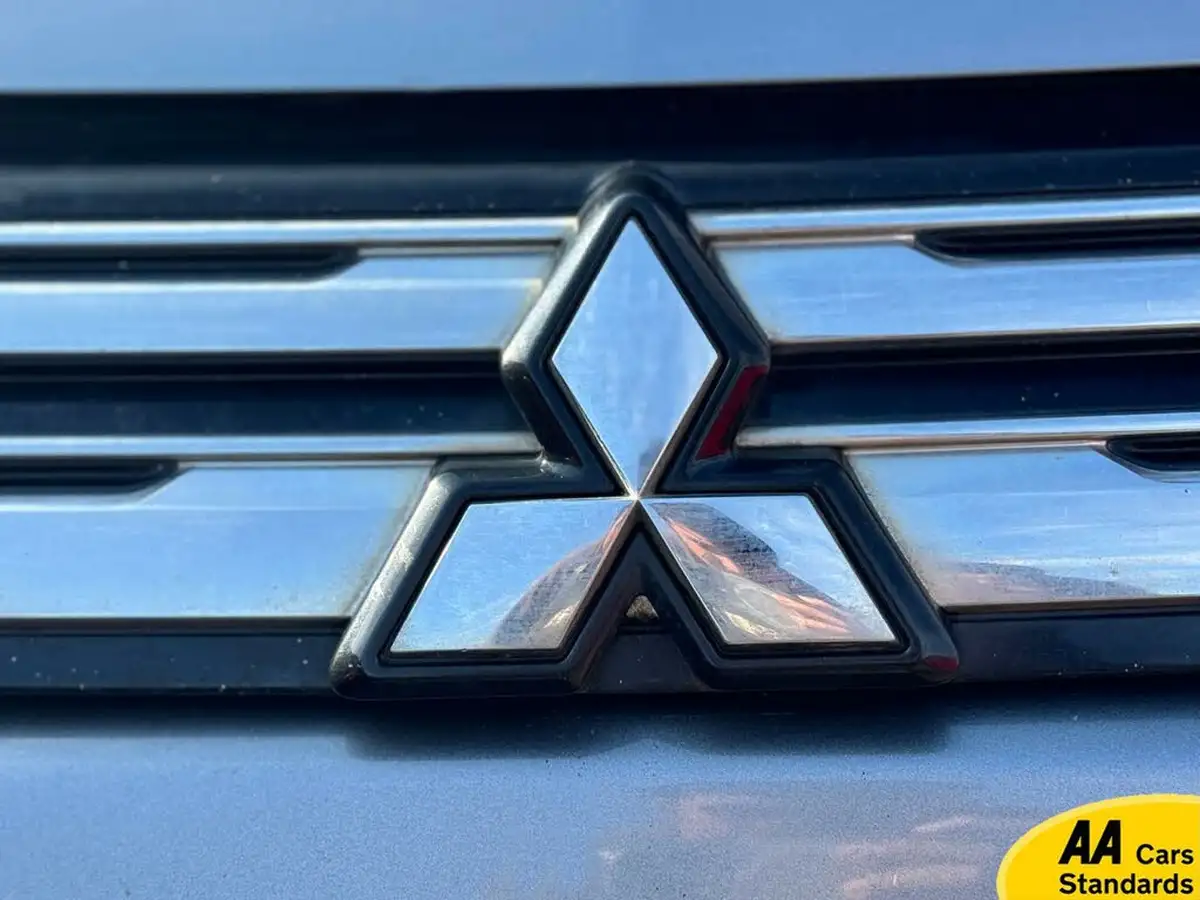 2014-mitsubishi-outlander-20-gx4hs-big-10