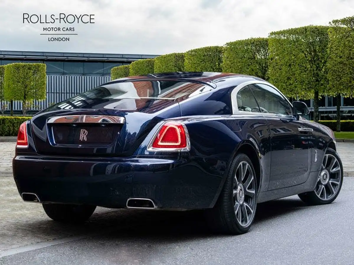 2021-rolls-royce-wraith-66-big-1