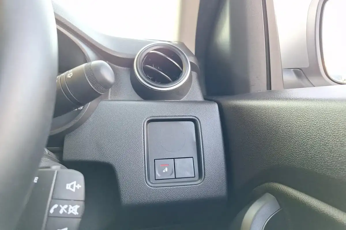 2024-dacia-duster-09-tce-journey-big-27