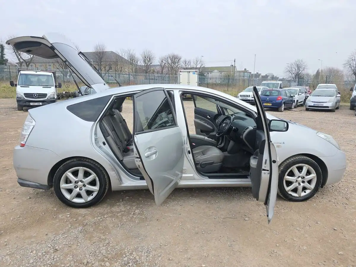 2007-toyota-prius-15-vvt-i-t3-big-41