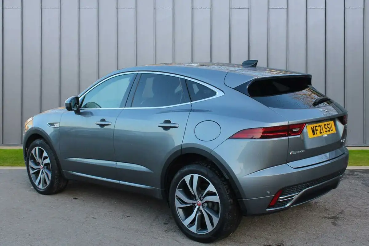 2021-jaguar-e-pace-15-p300e-r-dynamic-se-big-4
