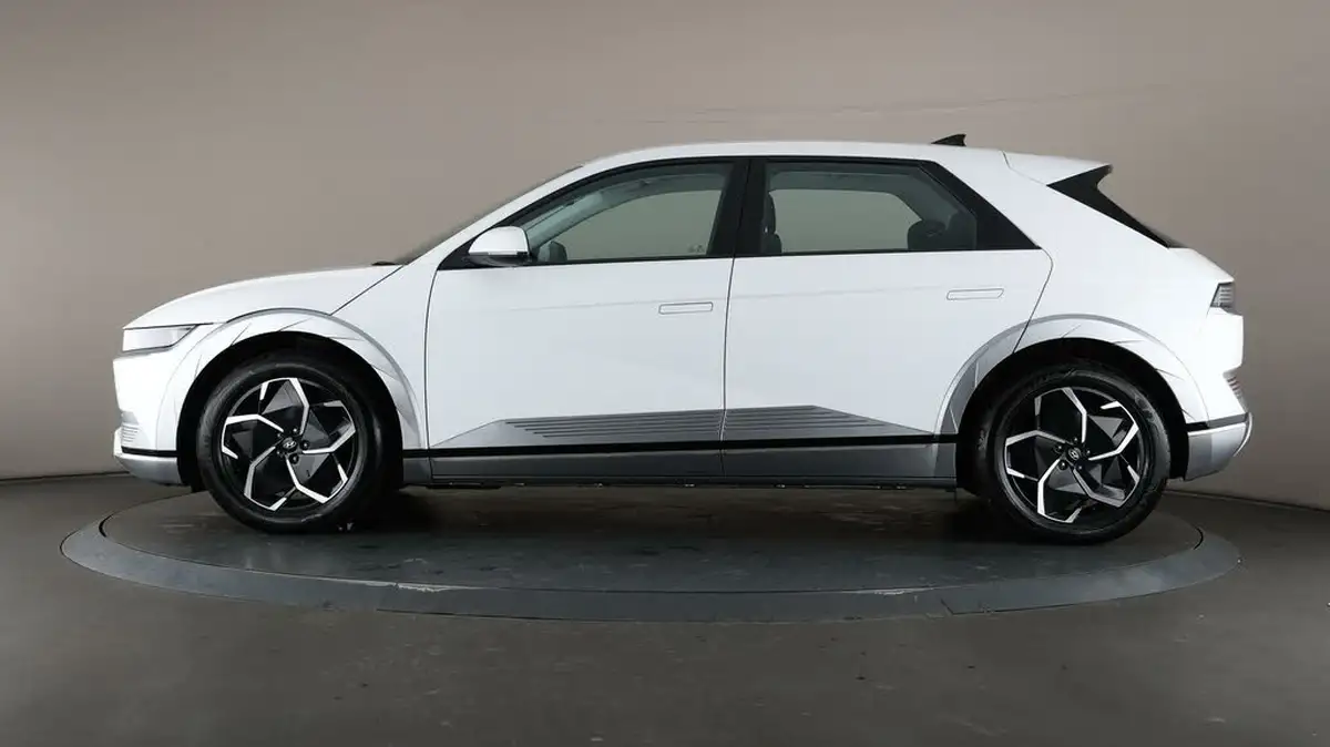 2022-hyundai-ioniq-5-e-premium-217ps-73kwh-rwd-big-4