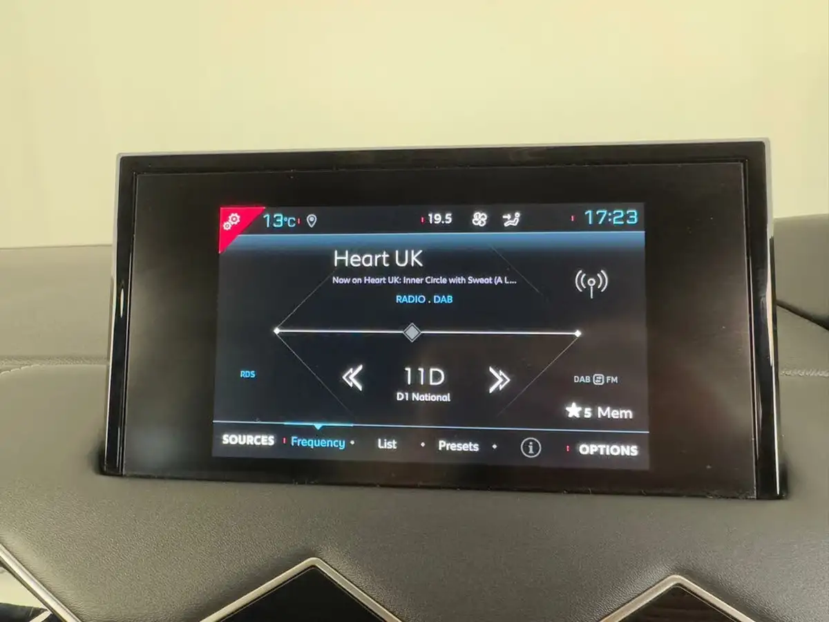2022-ds-ds-3-crossback-e-tense-prestige-big-47