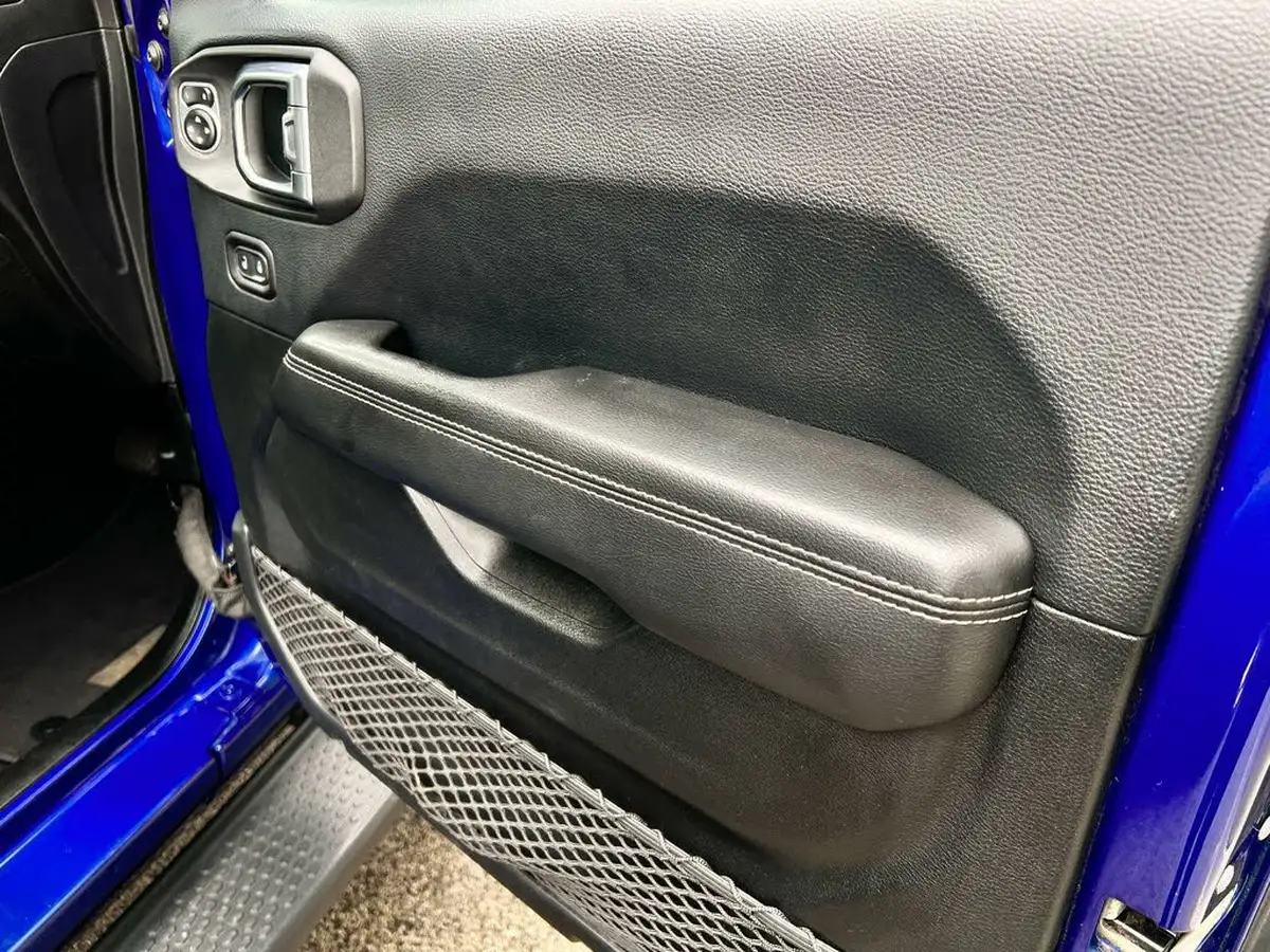 2020-jeep-wrangler-22-multijet-ii-sahara-hard-5d-big-25
